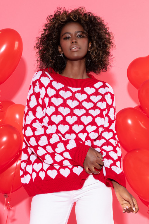 Loose sweater with a pattern of hearts F1381