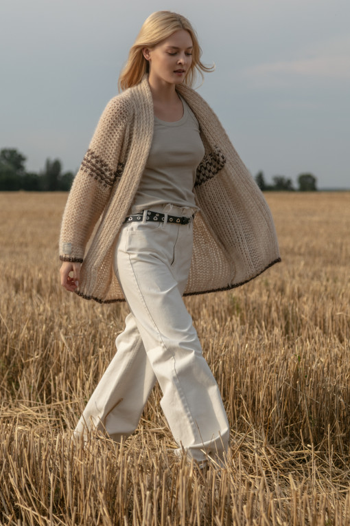 Cardigan made from undyed alpaca wool and maco cotton F1748