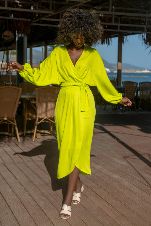 Wrap-style midi dress with a belt F1687 lime